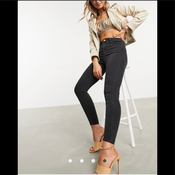 ASOS DESIGN Ridley high rise skinny jeans in clean black Used - Picture 4 of 8